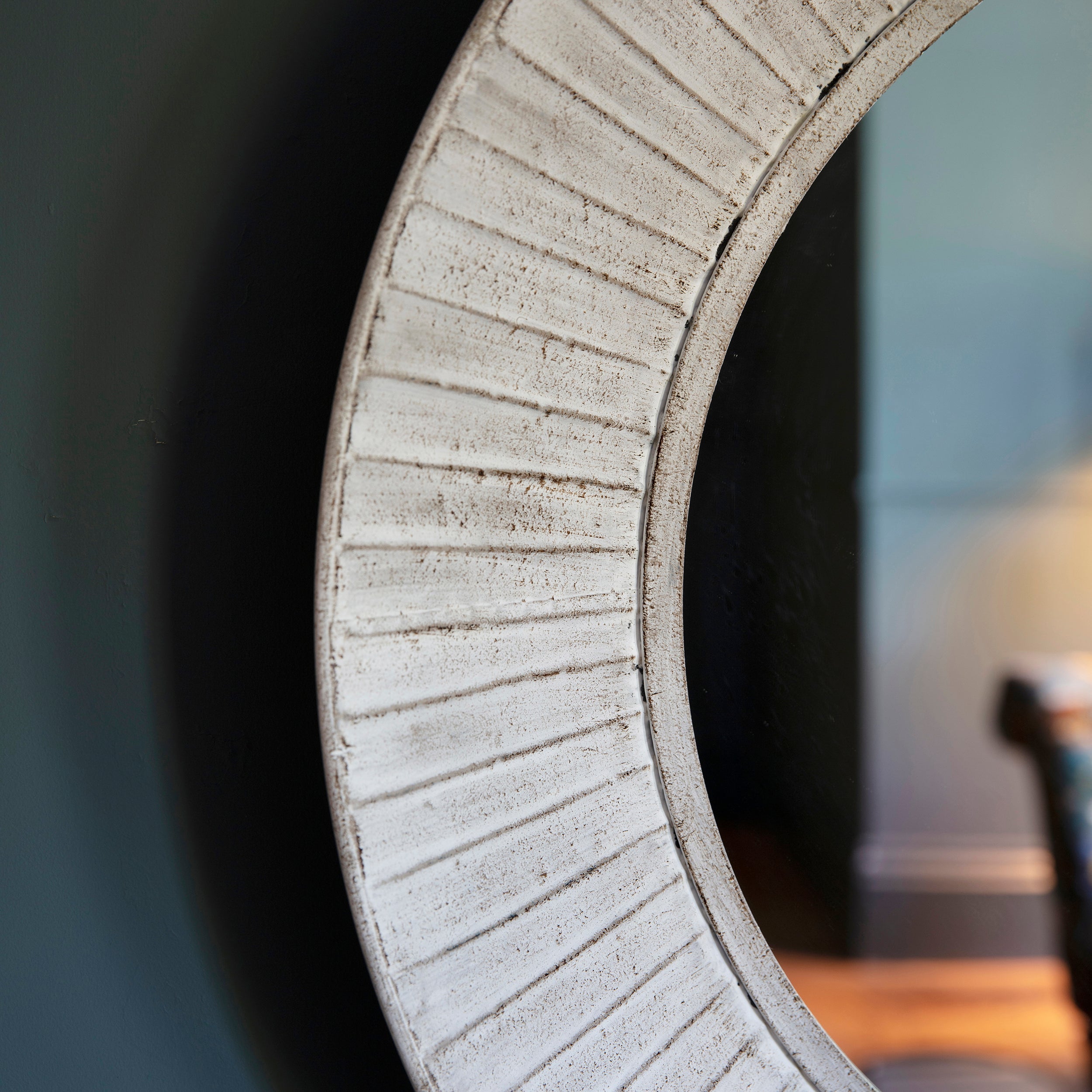 Amos Distressed cream wooden round mirror
