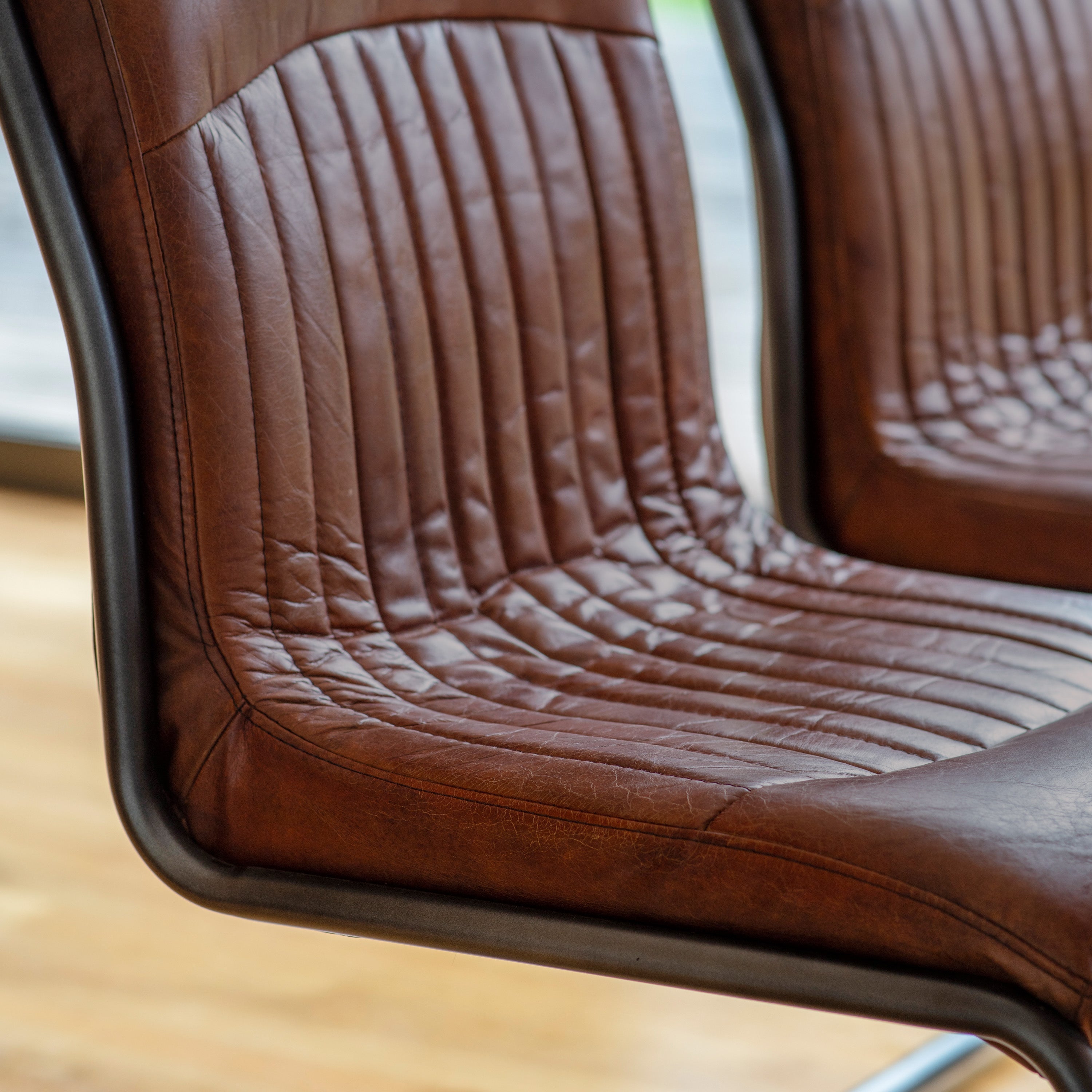 Amos Capri Leather Chair Brown