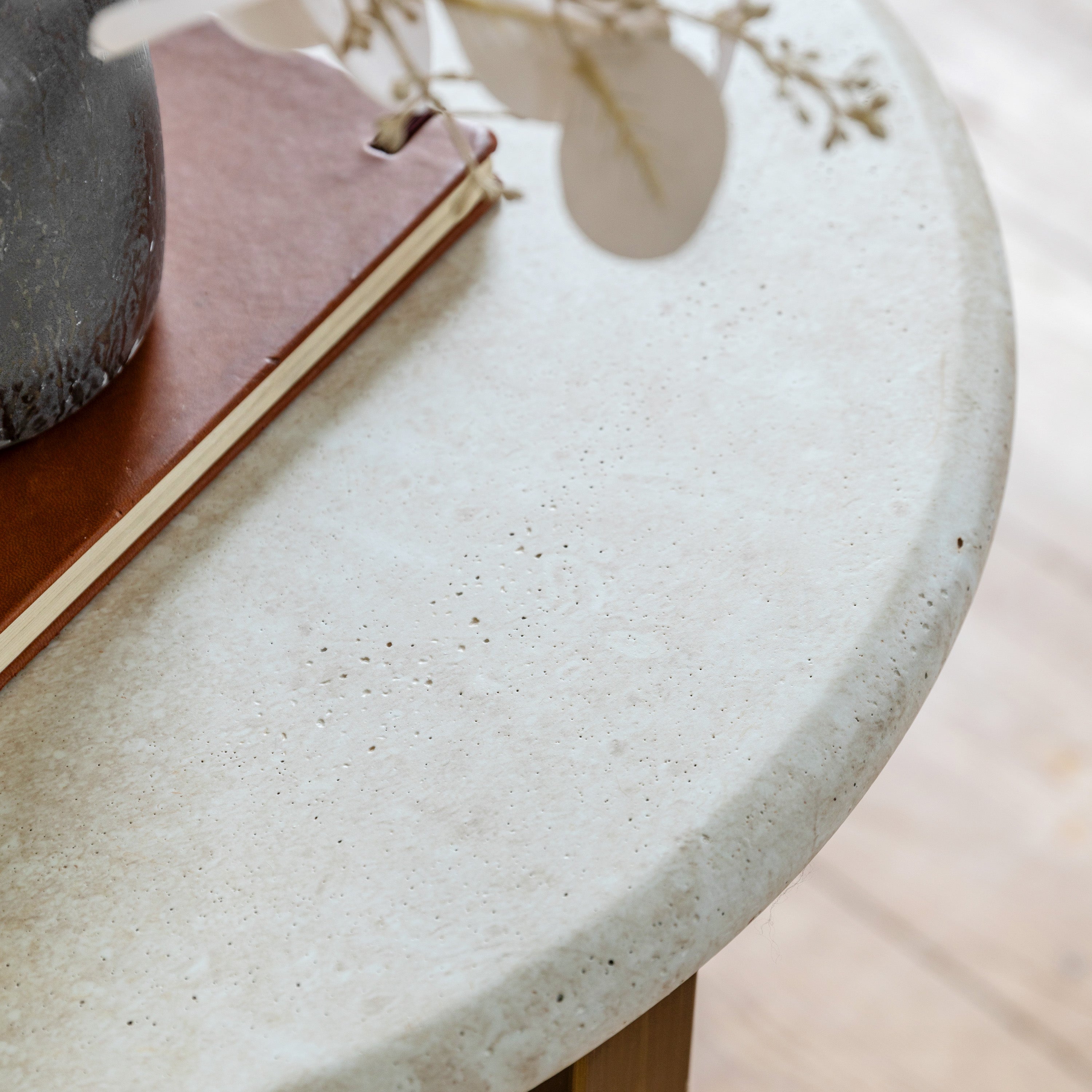 Amos Moderna Side Table