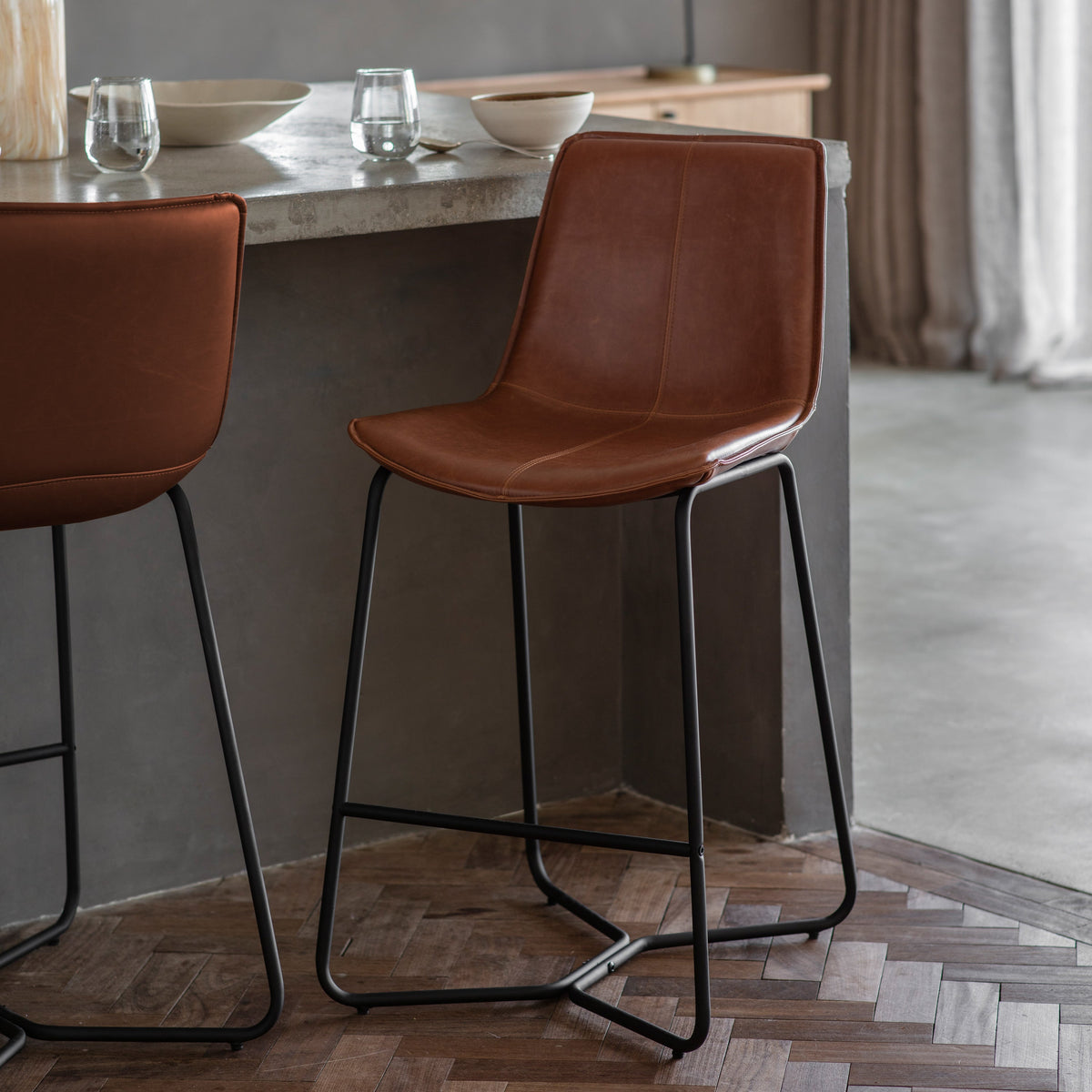 Amos Hawking Stool Brown (2pk)