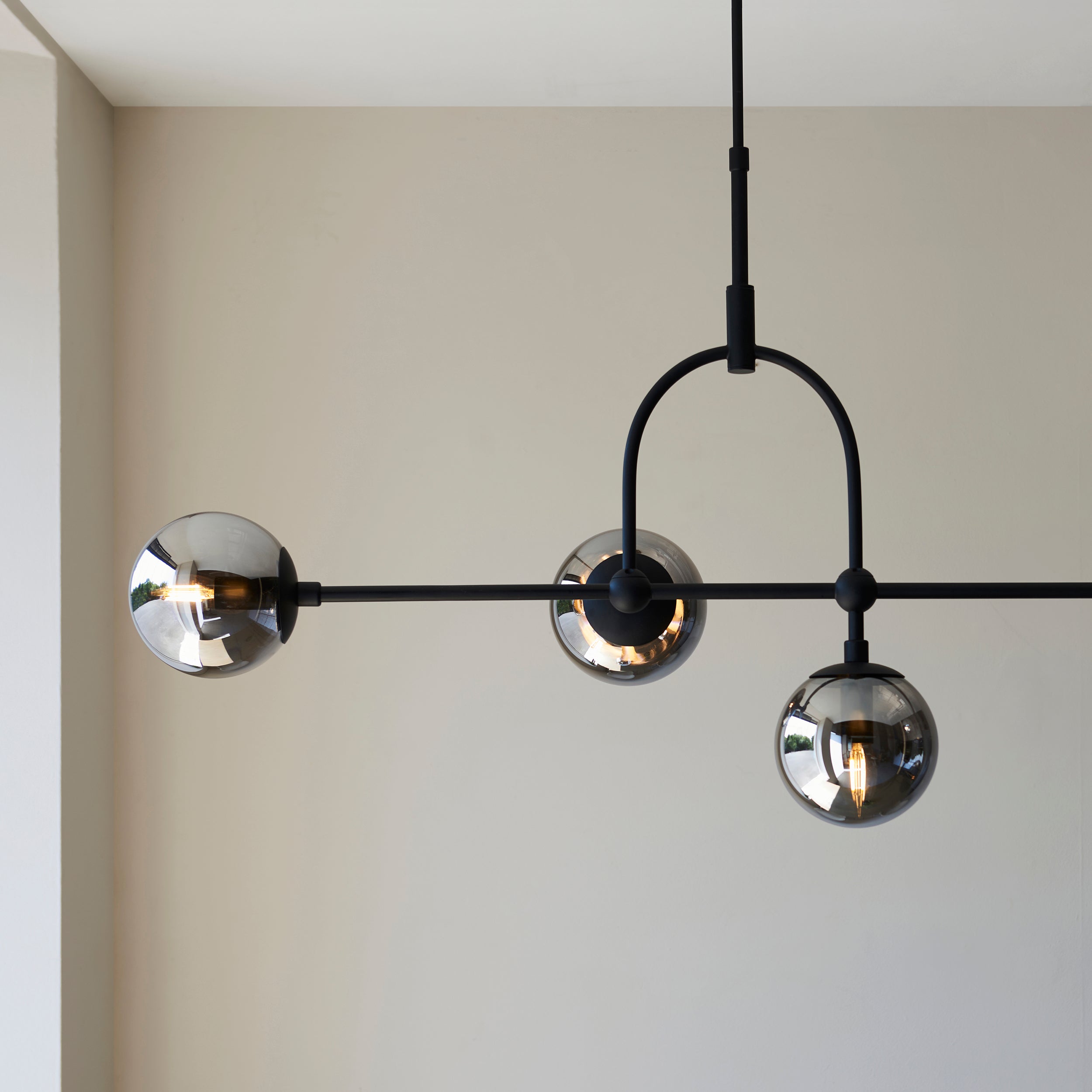 Amos Penthouse Bar Pendant Black
