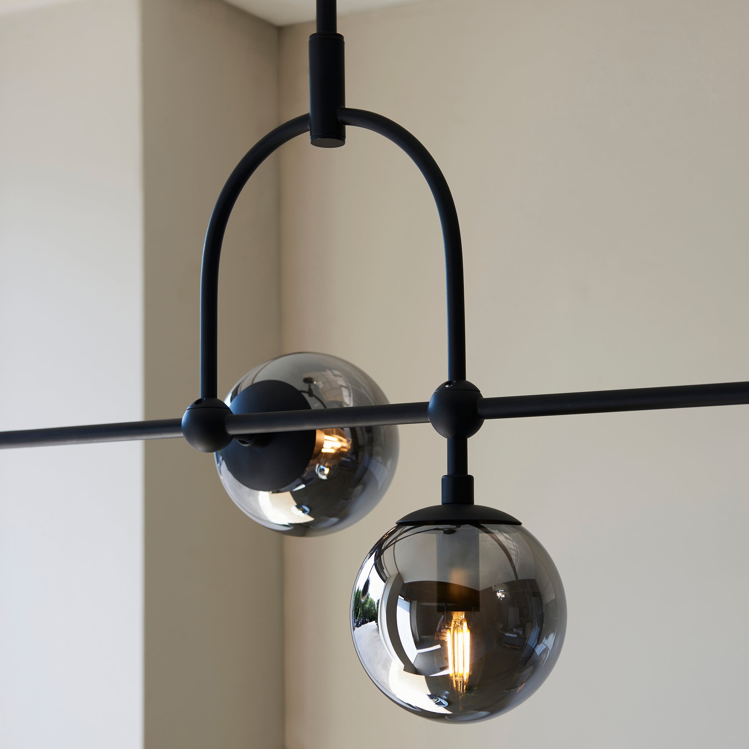 Amos Penthouse Bar Pendant Black